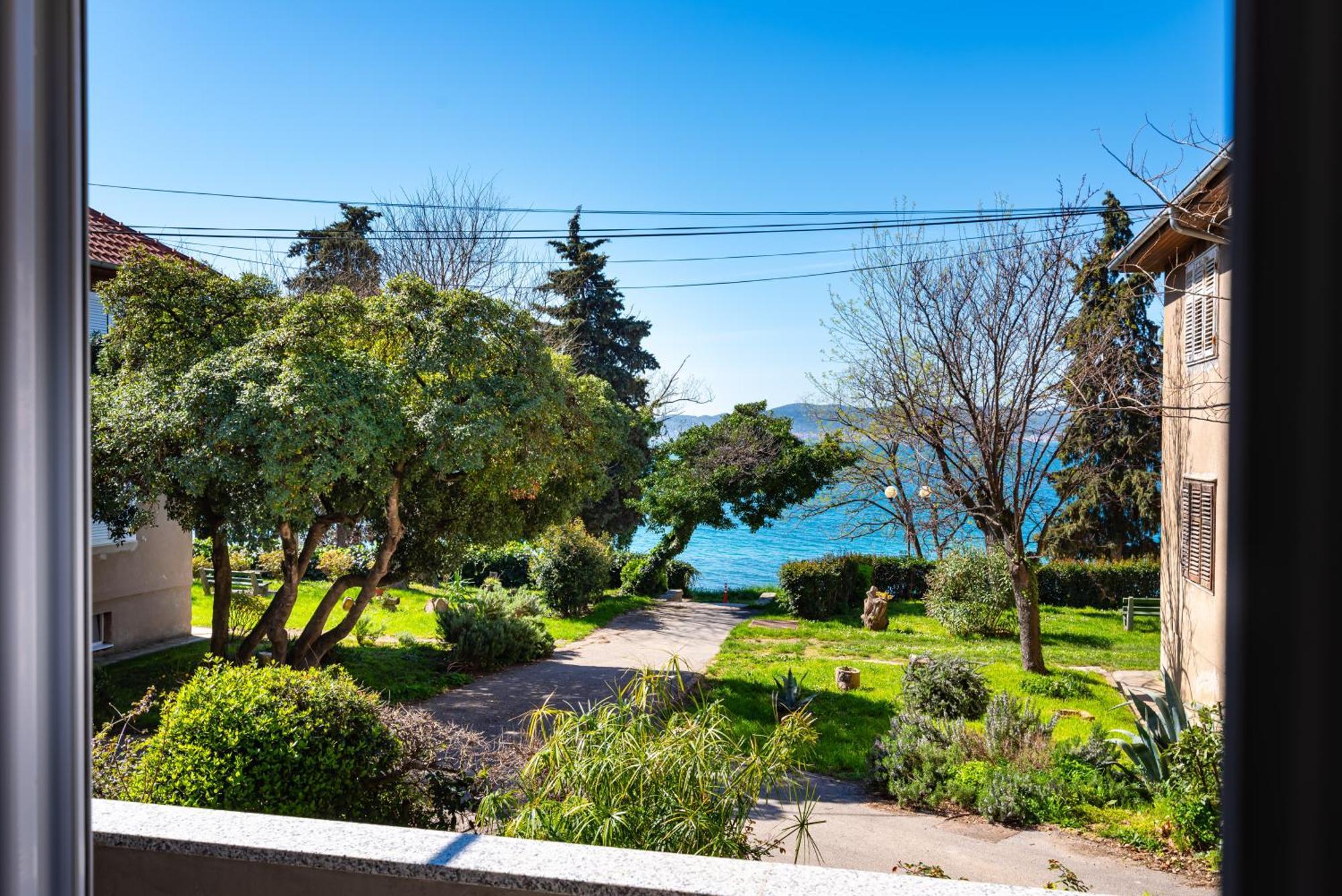 Kolovare Garden Oasis - First Row By Sea Daire Zadar Dış mekan fotoğraf
